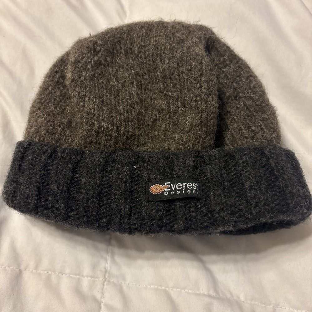 Everest Designs Nepal Dapper Don Wool Winter Beanie Brown Gray Classic Mens Hat